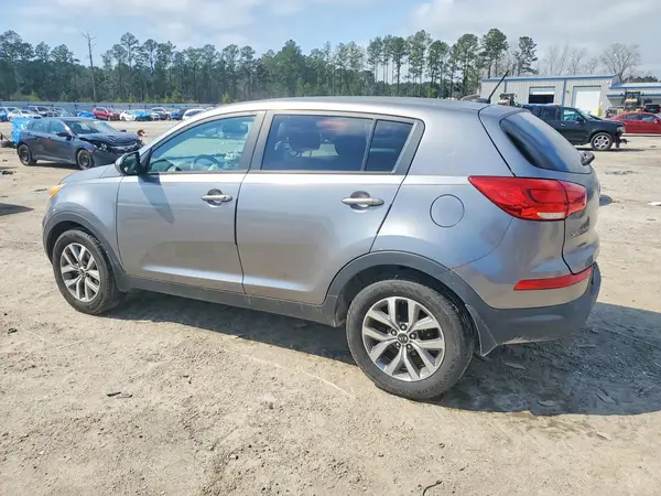 KNDPB3ACXG7809218 2016 KIA SPORTAGE - Image 2