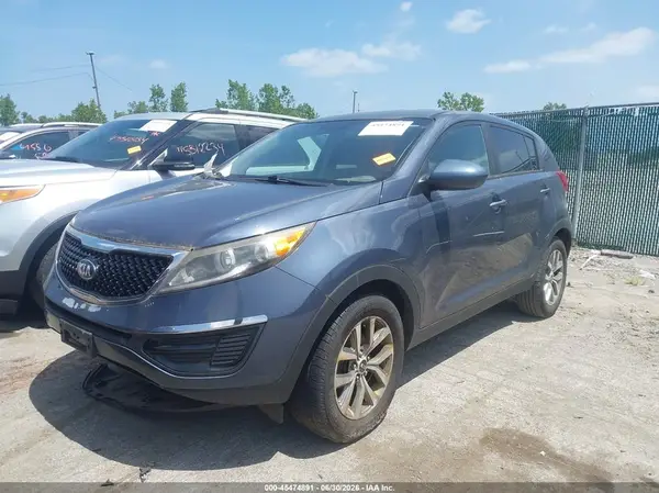 KNDPB3ACXG7812068 2016 KIA SPORTAGE - Image 2