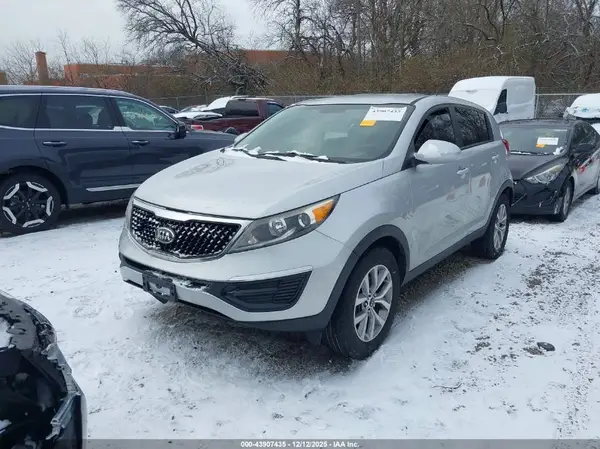 KNDPB3ACXG7836502 2016 KIA SPORTAGE - Image 2