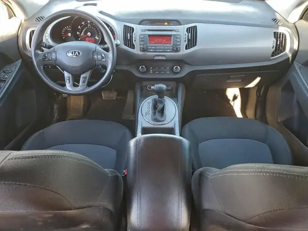 KNDPB3ACXG7840890 2016 KIA SPORTAGE - Image 8