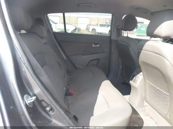 KNDPB3ACXG7844681 2016 KIA SPORTAGE - Image 8