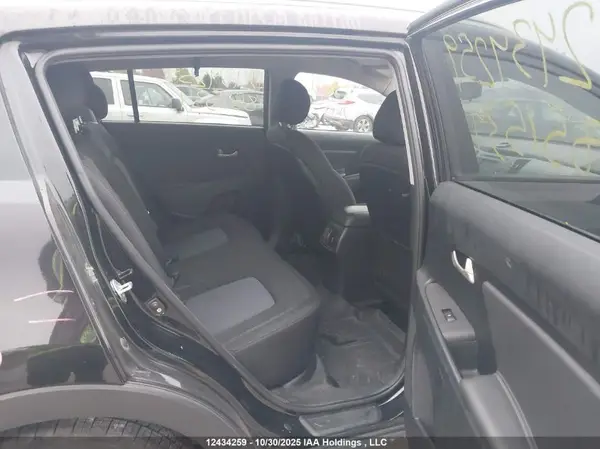 KNDPB3ACXG7851534 2016 KIA SPORTAGE - Image 8