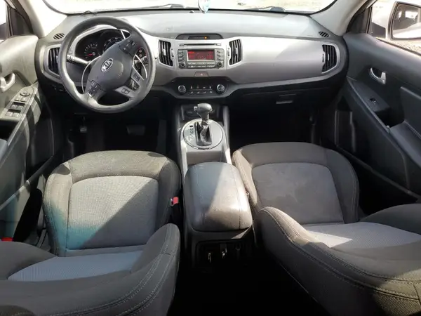 KNDPB3ACXG7866003 2016 KIA SPORTAGE - Image 8