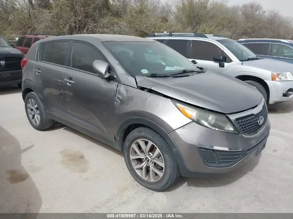 KNDPB3ACXG7870360 2016 KIA SPORTAGE - Image 1