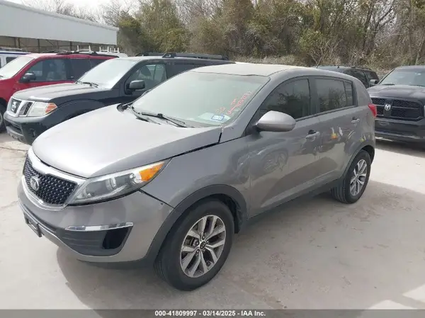 KNDPB3ACXG7870360 2016 KIA SPORTAGE - Image 2