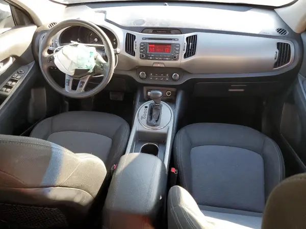 KNDPB3ACXG7875543 2016 KIA SPORTAGE - Image 8