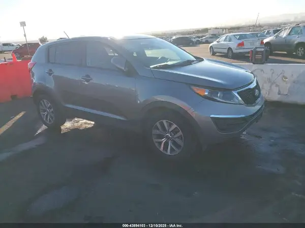 KNDPB3ACXG7879317 2016 KIA SPORTAGE - Image 1