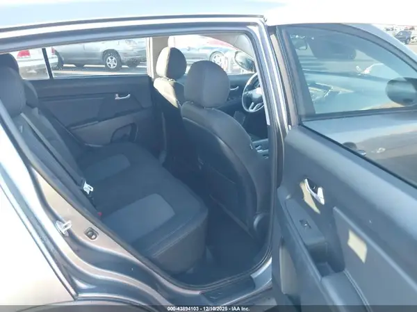 KNDPB3ACXG7879317 2016 KIA SPORTAGE - Image 8