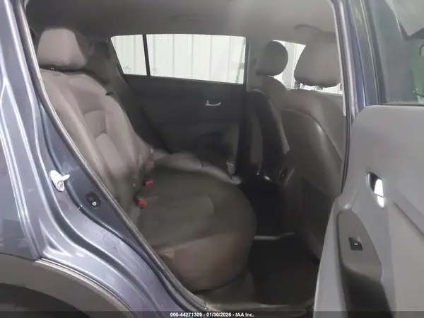 KNDPB3ACXG7880001 2016 KIA SPORTAGE - Image 8