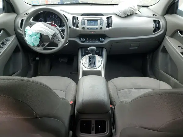 KNDPBCAC0G7802469 2016 KIA SPORTAGE - Image 8