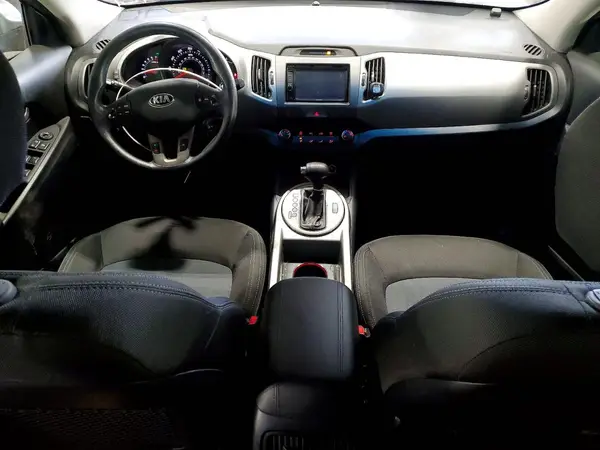 KNDPBCAC0G7812161 2016 KIA SPORTAGE - Image 8