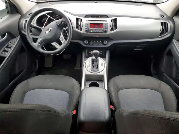 KNDPBCAC0G7817022 2016 KIA SPORTAGE - Image 8
