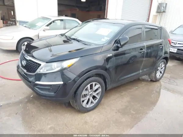 KNDPBCAC0G7832166 2016 KIA SPORTAGE - Image 2