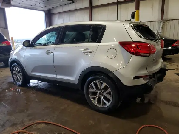 KNDPBCAC0G7832684 2016 KIA SPORTAGE - Image 2