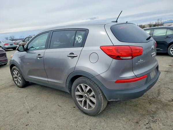 KNDPBCAC0G7834810 2016 KIA SPORTAGE - Image 2