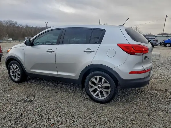 KNDPBCAC0G7835956 2016 KIA SPORTAGE - Image 2