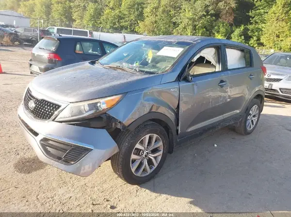 KNDPBCAC0G7844785 2016 KIA SPORTAGE - Image 2