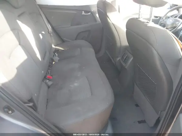 KNDPBCAC0G7844785 2016 KIA SPORTAGE - Image 8