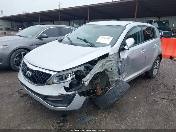 KNDPBCAC0G7845189 2016 KIA SPORTAGE - Image 2