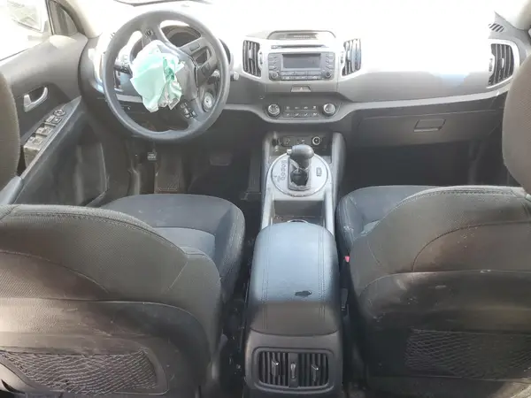 KNDPBCAC0G7847976 2016 KIA SPORTAGE - Image 8