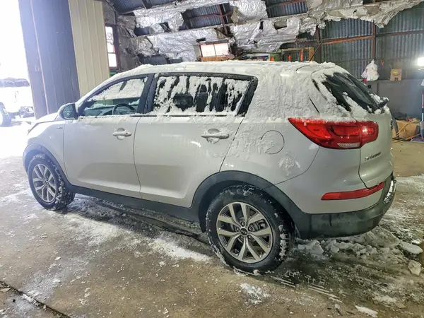 KNDPBCAC0G7851218 2016 KIA SPORTAGE - Image 2