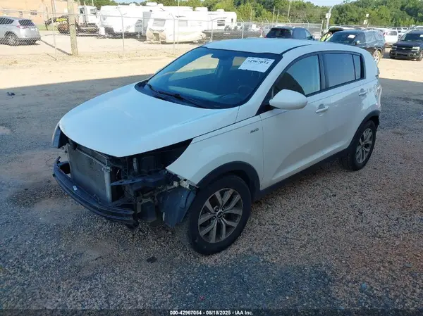 KNDPBCAC0G7859335 2016 KIA SPORTAGE - Image 2