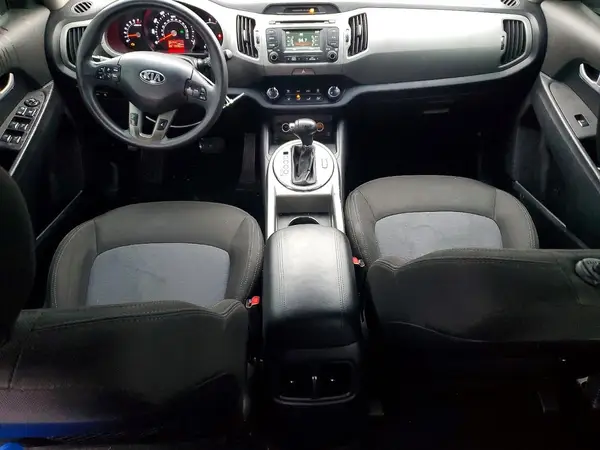 KNDPBCAC0G7863465 2016 KIA SPORTAGE - Image 8