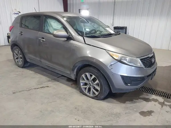 KNDPBCAC0G7864096 2016 KIA SPORTAGE - Image 1