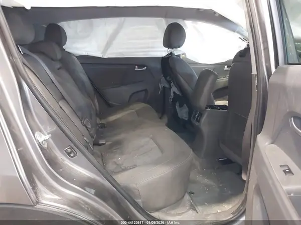 KNDPBCAC0G7864096 2016 KIA SPORTAGE - Image 8