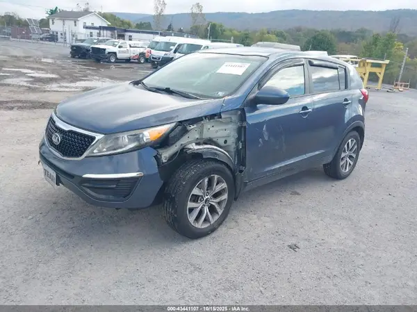 KNDPBCAC0G7865751 2016 KIA SPORTAGE - Image 2