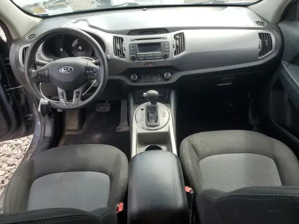 KNDPBCAC0G7865894 2016 KIA SPORTAGE - Image 8