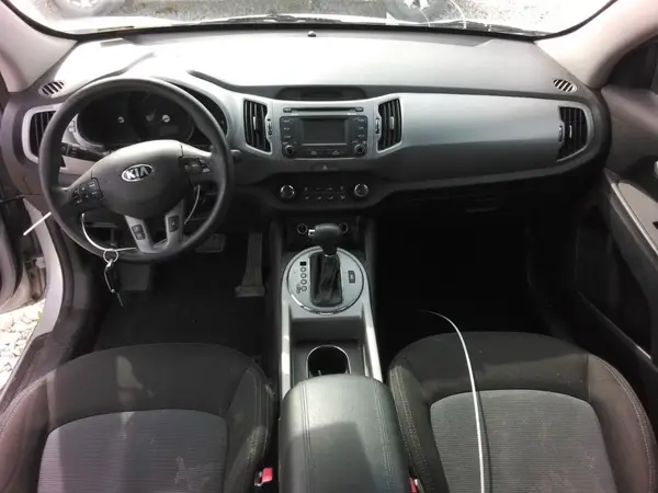 KNDPBCAC0G7869217 2016 KIA SPORTAGE - Image 8