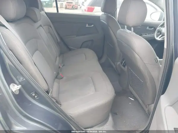 KNDPBCAC0G7871663 2016 KIA SPORTAGE - Image 8