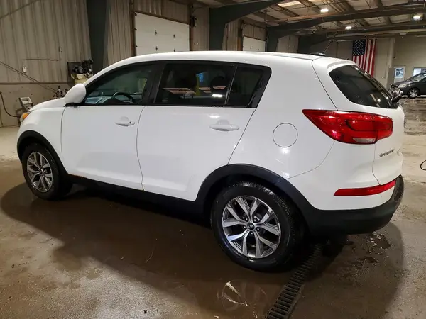 KNDPBCAC0G7873204 2016 KIA SPORTAGE - Image 2