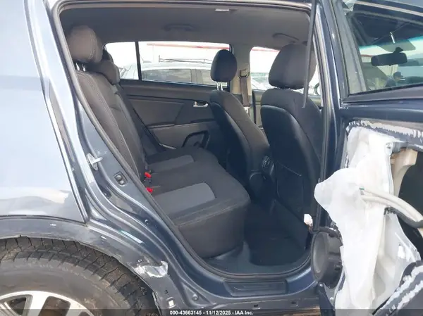 KNDPBCAC0G7876605 2016 KIA SPORTAGE - Image 8