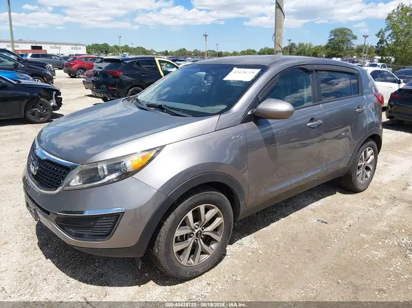 KNDPBCAC0G7877561 2016 KIA SPORTAGE - Image 2
