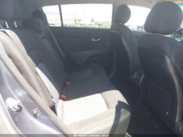 KNDPBCAC0G7878080 2016 KIA SPORTAGE - Image 8