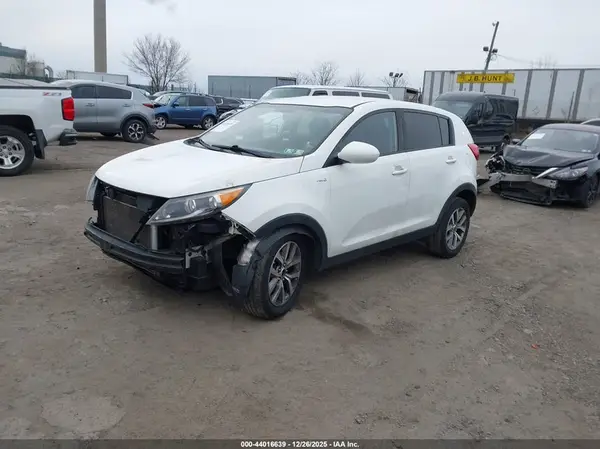 KNDPBCAC0G7878998 2016 KIA SPORTAGE - Image 2