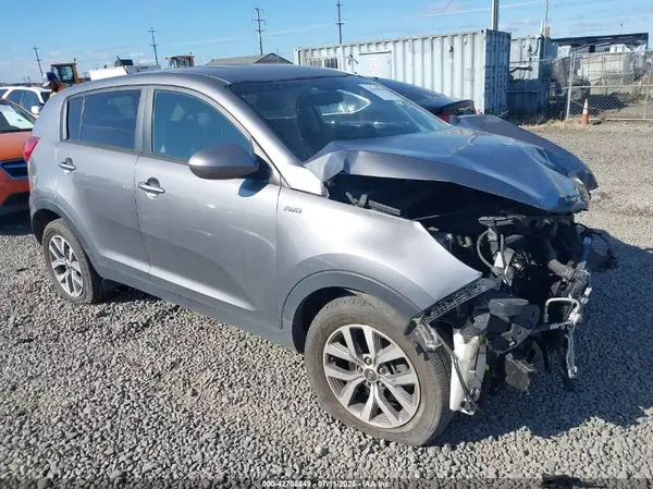 KNDPBCAC1G7801654 2016 KIA SPORTAGE - Image 1