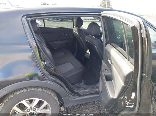 KNDPBCAC1G7801959 2016 KIA SPORTAGE - Image 8