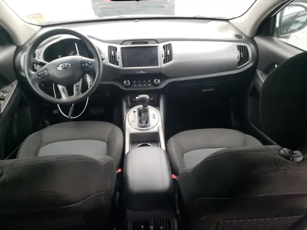 KNDPBCAC1G7802917 2016 KIA SPORTAGE - Image 8