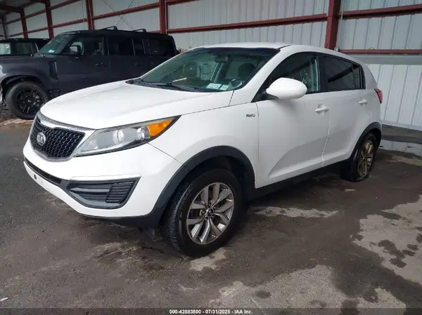 KNDPBCAC1G7809592 2016 KIA SPORTAGE - Image 2