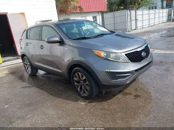 KNDPBCAC1G7813044 2016 KIA SPORTAGE - Image 1
