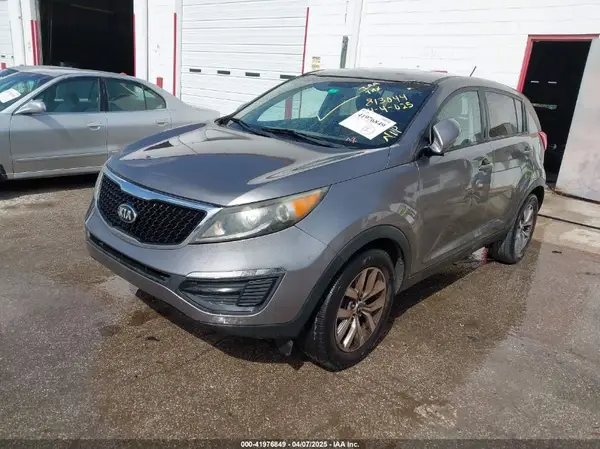 KNDPBCAC1G7813044 2016 KIA SPORTAGE - Image 2