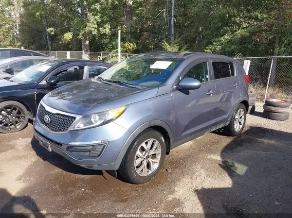 KNDPBCAC1G7826960 2016 KIA SPORTAGE - Image 2