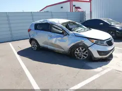 KNDPBCAC1G7832404 2016 KIA SPORTAGE