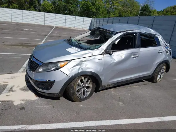 KNDPBCAC1G7832404 2016 KIA SPORTAGE - Image 2