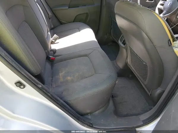 KNDPBCAC1G7832404 2016 KIA SPORTAGE - Image 8