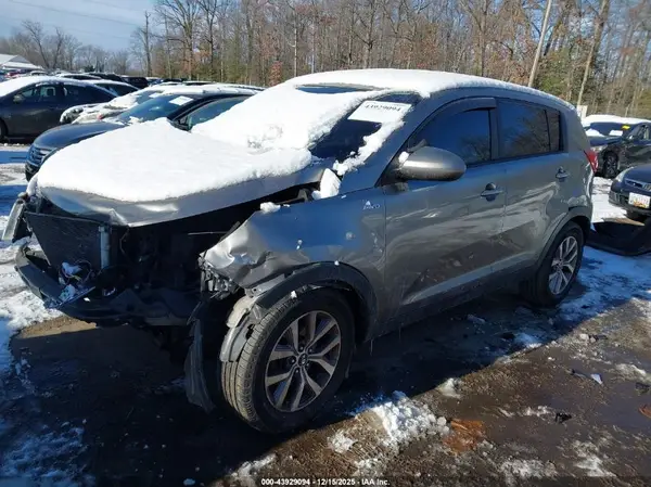 KNDPBCAC1G7850837 2016 KIA SPORTAGE - Image 2
