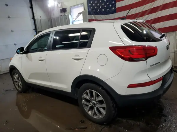 KNDPBCAC1G7863989 2016 KIA SPORTAGE - Image 2